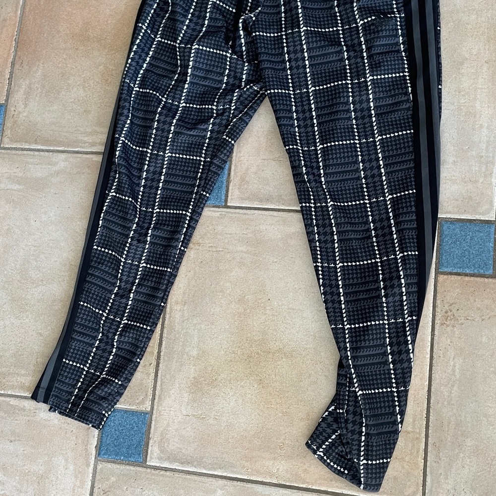 Men’s adidas Black and White Plaid Athletic Track Pants Size: L